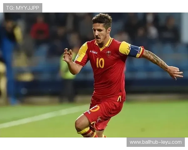 萨维奇：黑山足球新星崭露头角，未来可期