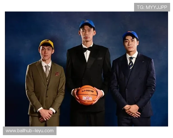 2025篮球选秀大会球员排名揭晓，顶尖新星登场